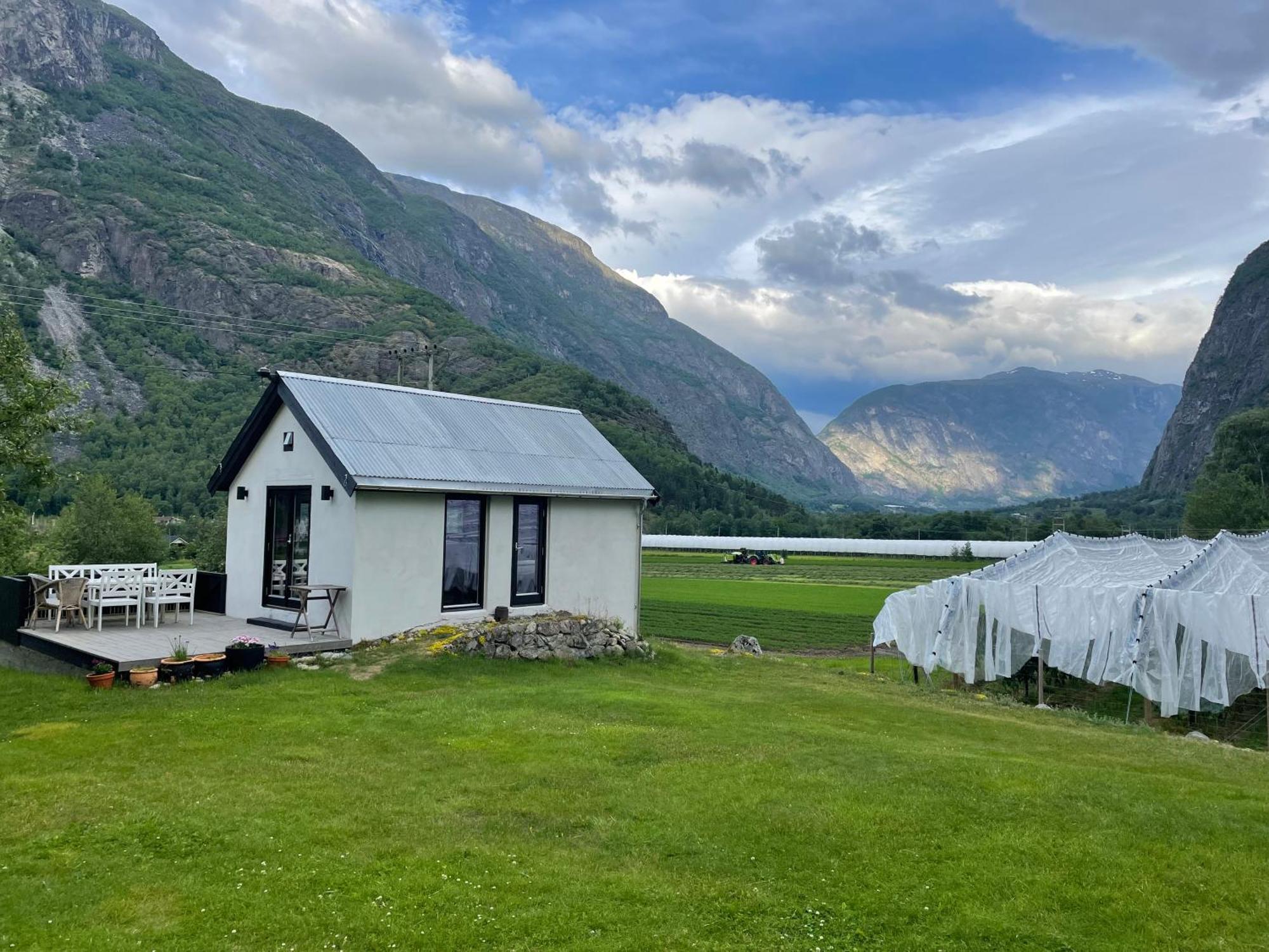 Jordeplegarden Holiday Home - Part Of A Farm - Two Buildings - Close To Flam Lærdalsøyri 外观 照片